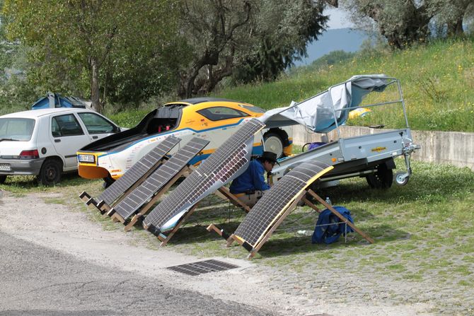 Gerade in Italien schon die Sonne nutzen. Laden für den morgigen Start