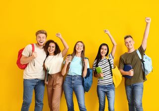 Studierende, die sich freuen