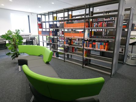 Fachbibliothek CVH: Leseecke