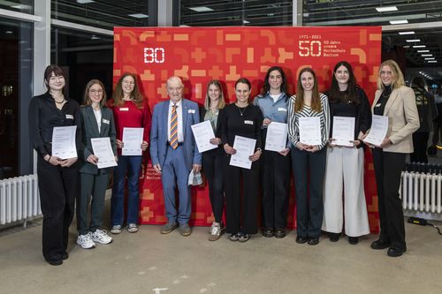 W. Stein: Lasst Frauen um mich sein!