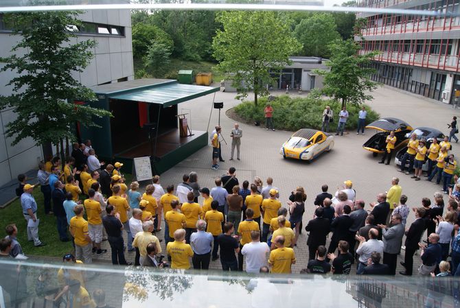 Tim Skerra und Prof. Dr. Friedbert Pautzke im Gespräch mit Stefan Spychalski