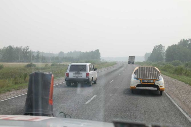 Begeisterte Autofahrer schießen an diesem Tag viele Fotos vom GT