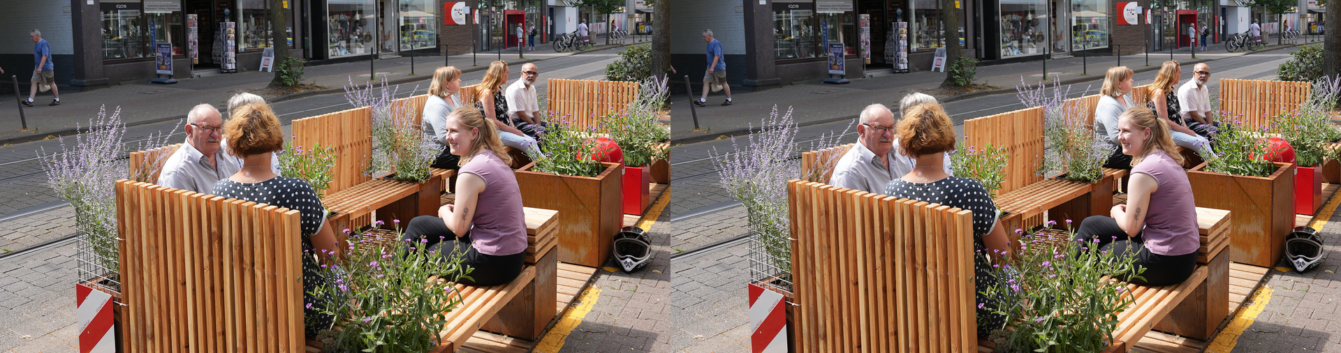 Das temporäre THALESruhr-Parklet wertet die Hattinger Straße auf und schafft mehr Aufenthaltsqualität.
