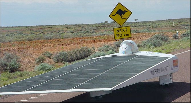 Der erste Solarcar unter Mitwirkung von Bochumer Studenten: Mad Dog aus dem Jahre 2001