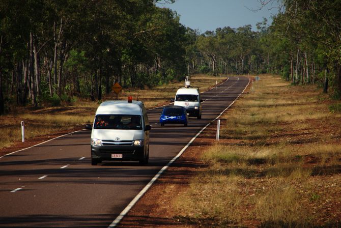 Rennkonvoi: Lead - SolarCar - Chase