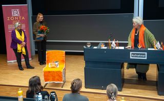 Congratulation from the Governor of five districts