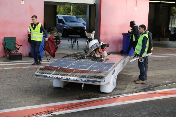 Die Türken mit ihrem Sonnenwagen