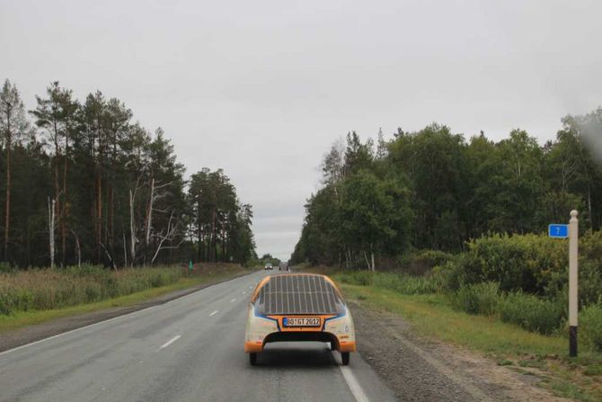 Es geht durch große Waldgebiete auf dem Weg nach Ischim